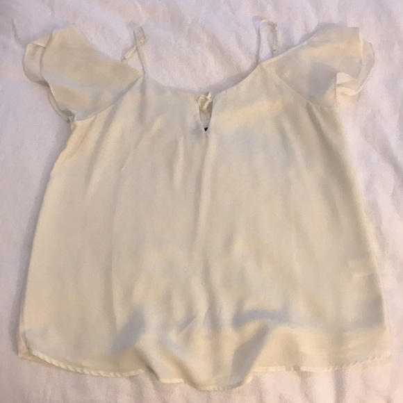 Lined 100 % polyester cold-shoulder blouse w adjustable straps. - Picture 4 of 8